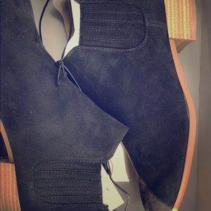 New with tags black booties